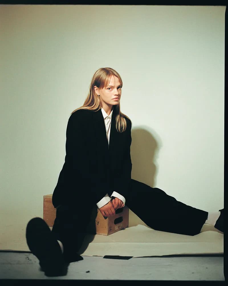 Portræt af Sally Trier Art Director og AI artist